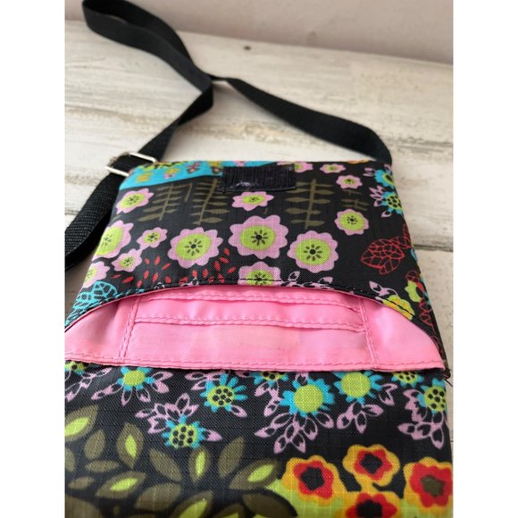 Studio Pro multi-pocketed shoulder/crossbody bag - Picture 5 of 11